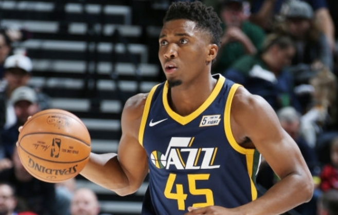 全队合照的 全队合照的