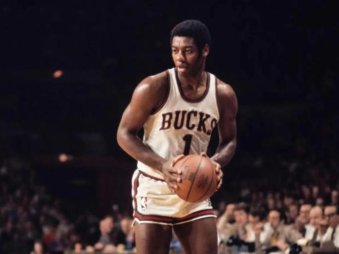 士和波士顿 士和波士顿